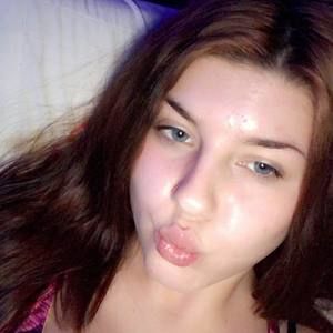 Meet your Posher, Corinne